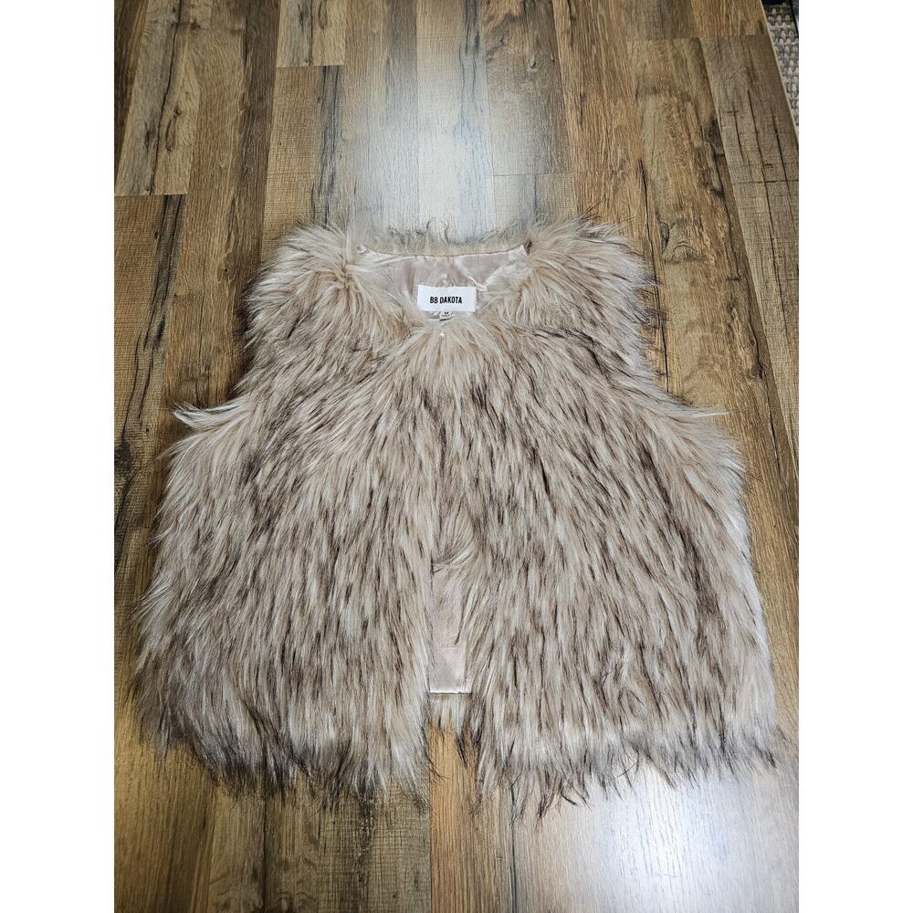 BB Dakota Bedrock City Faux Fur Vest Women's Size M - Picture 4 of 10